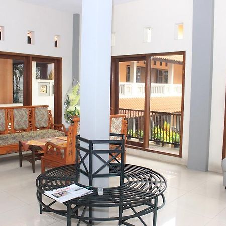 Baru Dua Beach Hotel Banyuwangi  Kültér fotó