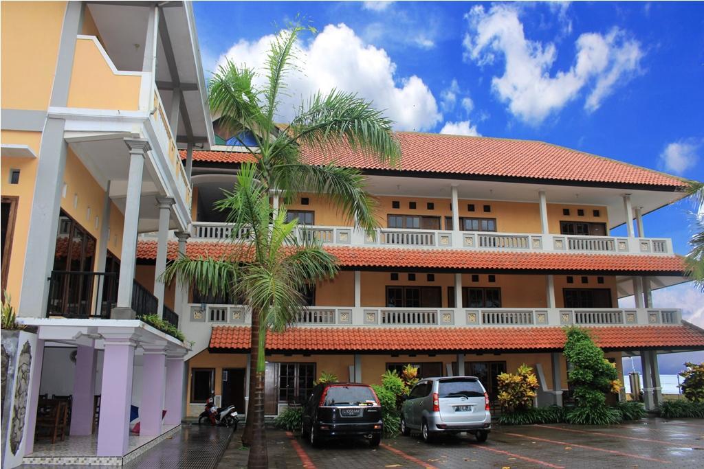 Baru Dua Beach Hotel Banyuwangi  Kültér fotó