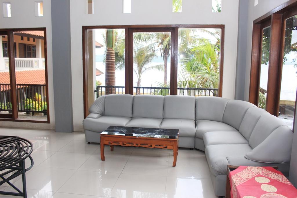 Baru Dua Beach Hotel Banyuwangi  Kültér fotó